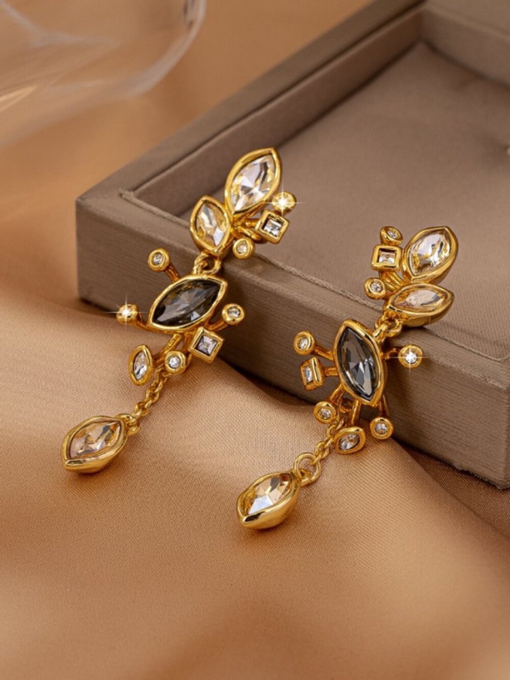 Alexis Bittar Irregular Pav�� Stud Earrings
